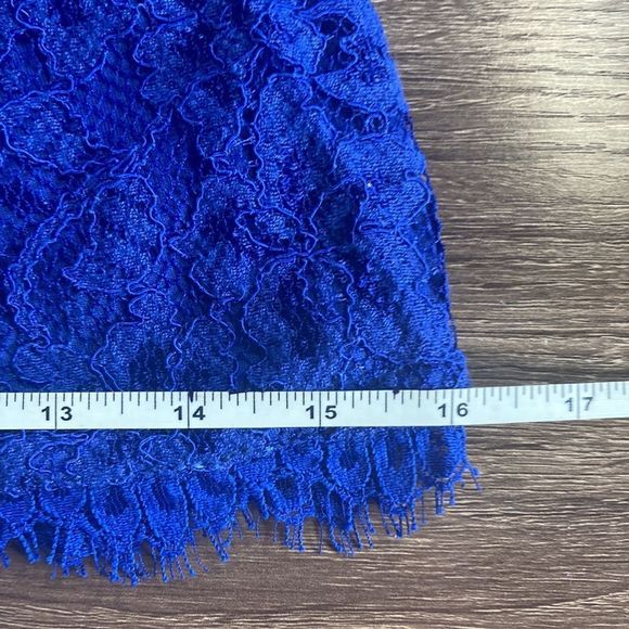 NWT Diane Von Furstenberg Lace dress, size 2 Cobalt Blue - Picture 11 of 14